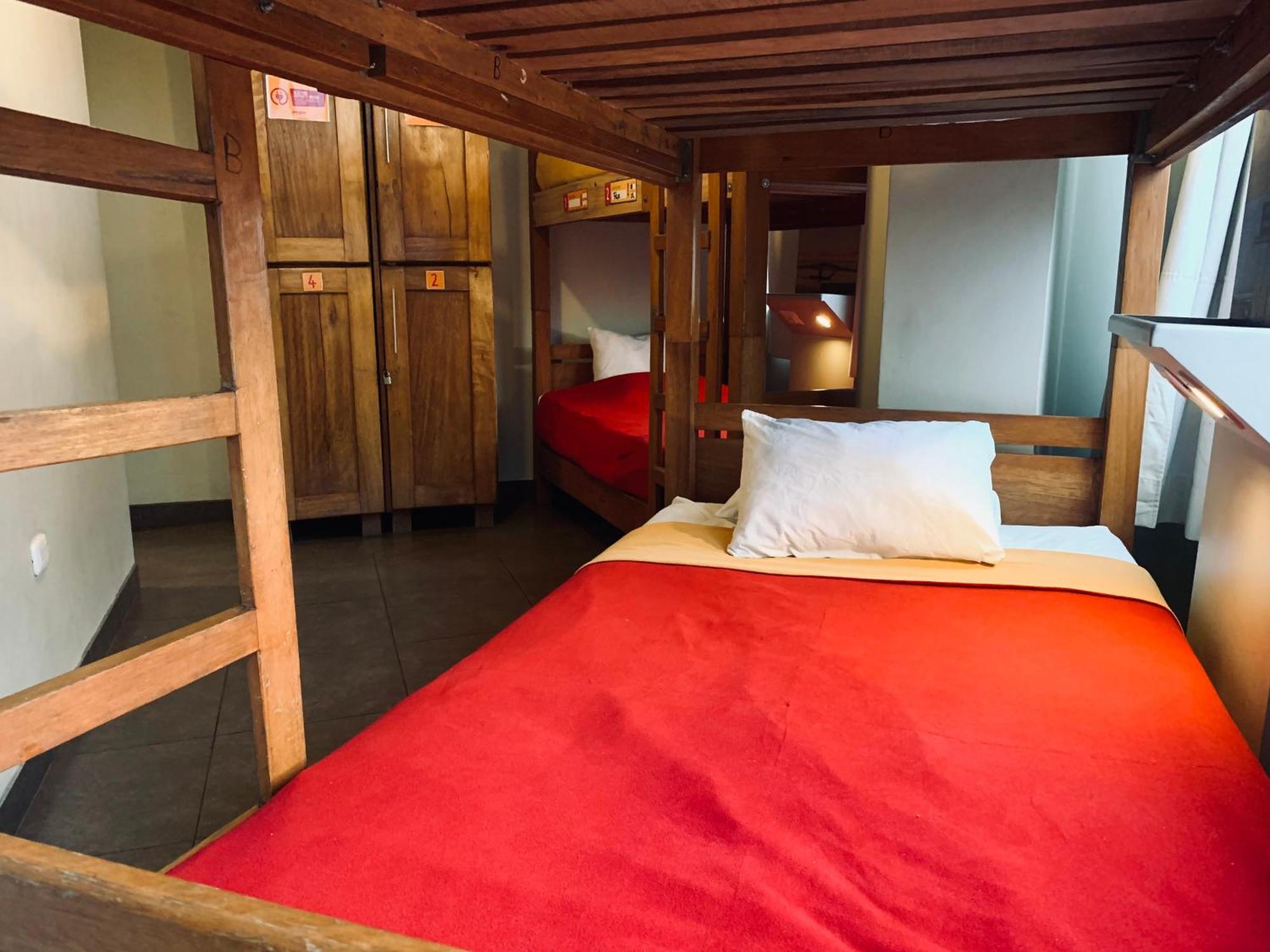 Hostal Pariwana (adults Only) *
